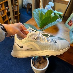 Nike flex womens shoes